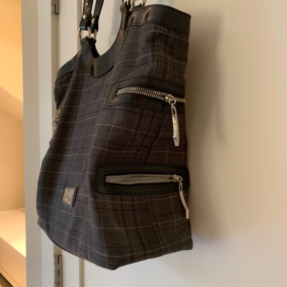 BEIJO PLAID WITH BLACK PATENT LEATHER TRIM PURSE - Picture 3 of 6